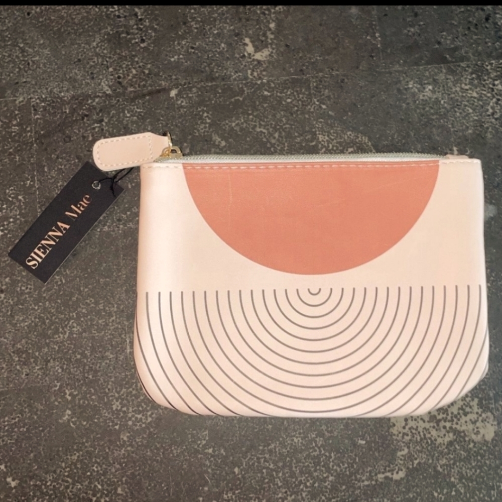 New!!Sienna Mae Pouch